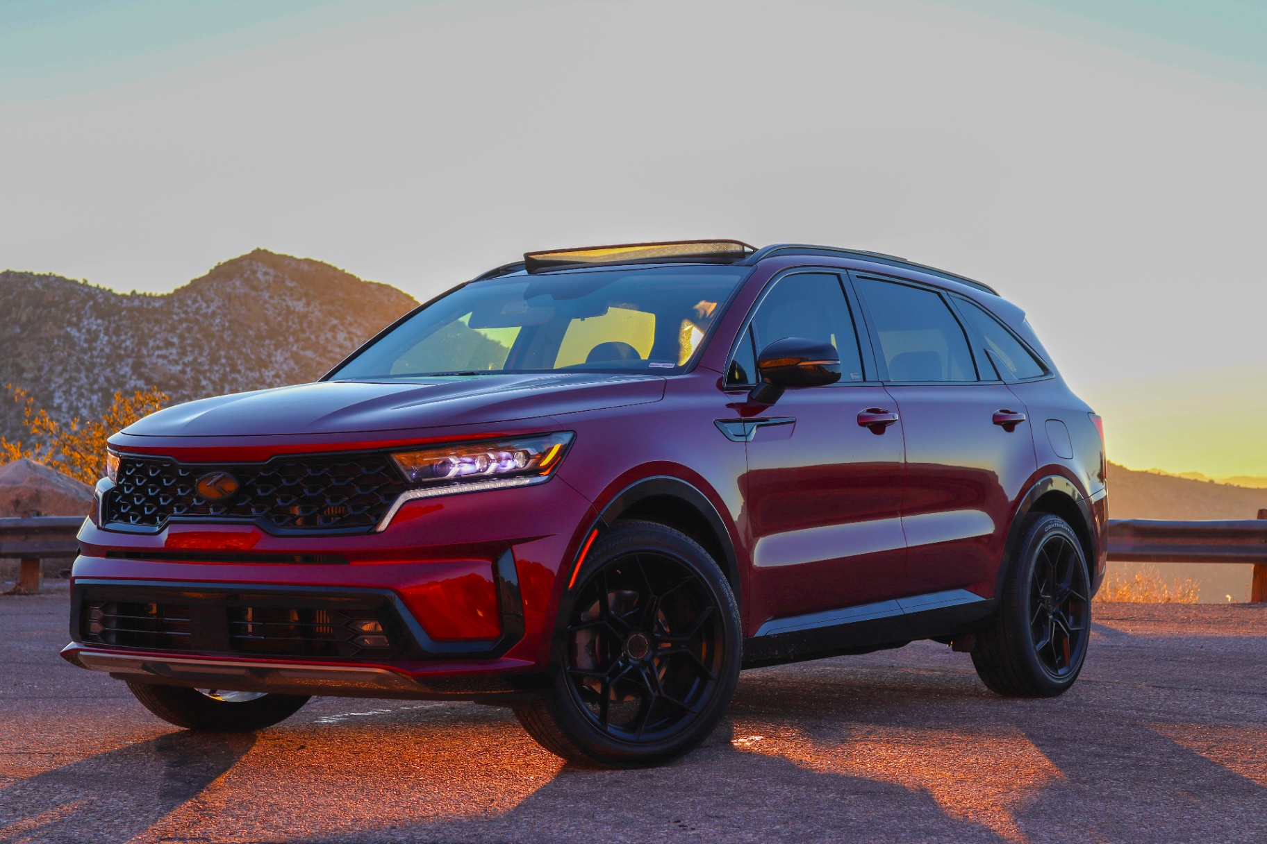 Sorento SX: Automotive · Golden hour by Xander Uselmann